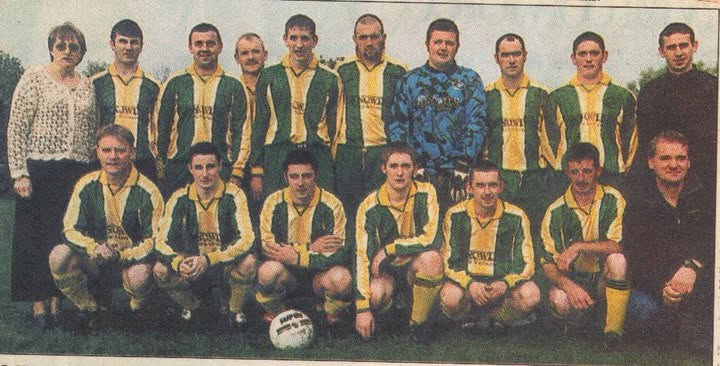 Crettyard United team photo in green and gold kit