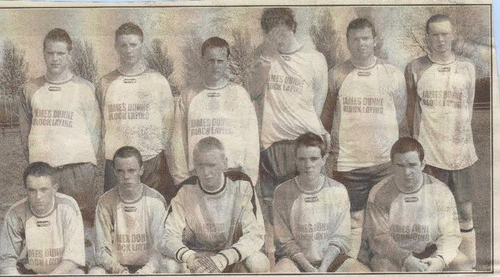 Crettyard United squad in James Dunne Blocklaying kit