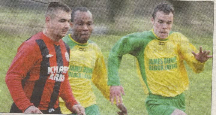 Crettyard United players chasing down a Kilree opponent